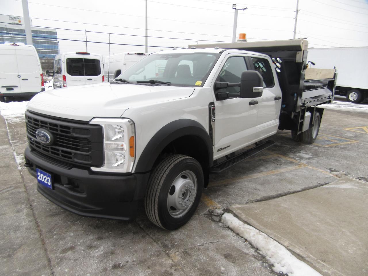 2023 Ford F-550 CREW CAB 4X4 DIESEL WITH 12FT STEEL DUMP BOX Photo4