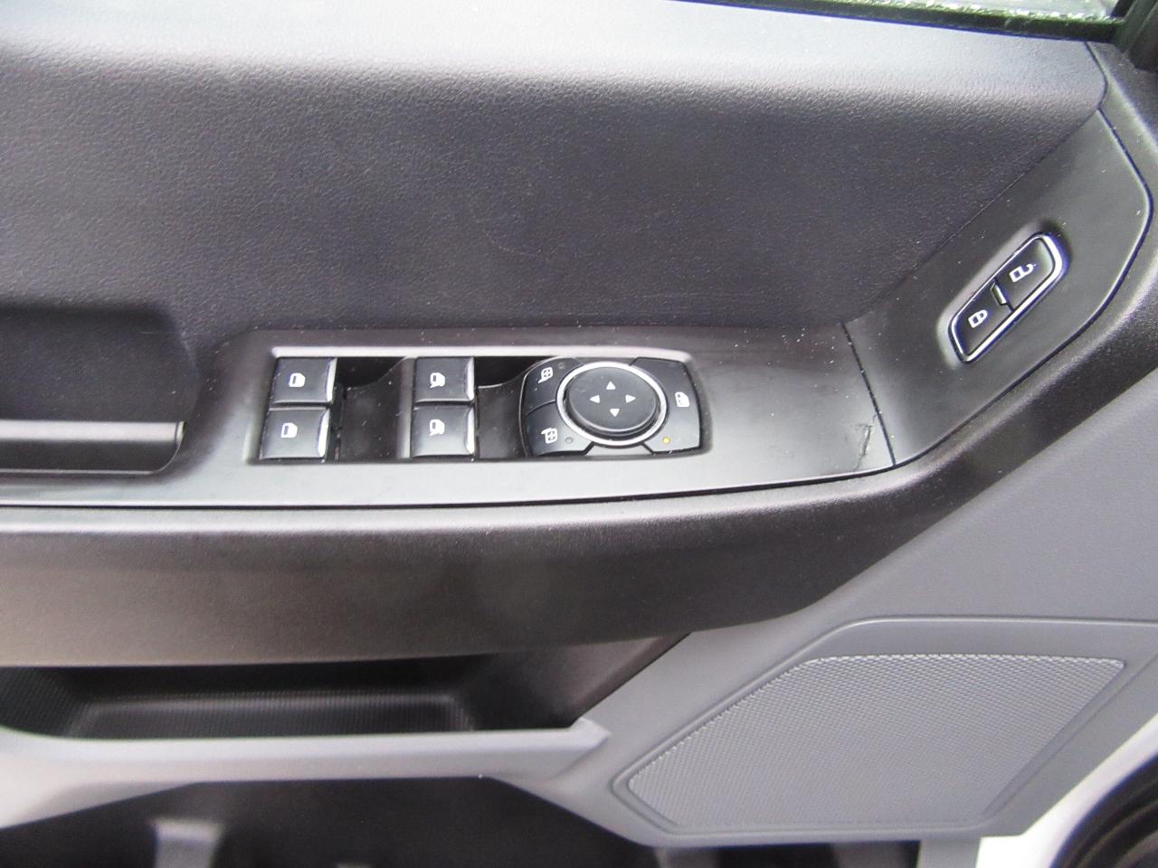 2023 Ford F-550 CREW CAB 4X4 DIESEL WITH 12FT STEEL DUMP BOX Photo