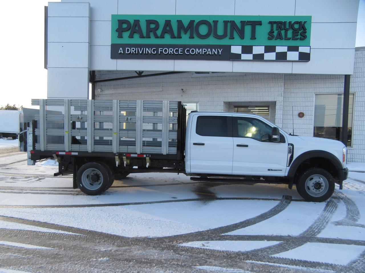 2023 Ford F-550 CREW CAB 4X4 12FT FLATDECK & POWER LIFTGATE Photo