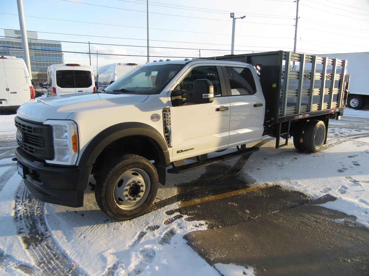2023 Ford F-550 CREW CAB 4X4 12FT FLATDECK & POWER LIFTGATE Photo