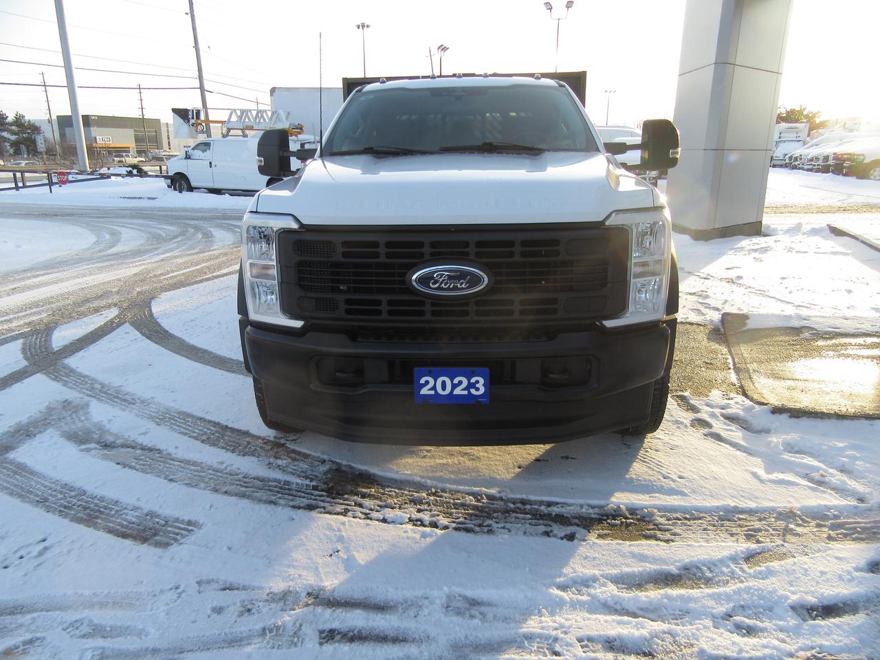 2023 Ford F-550 CREW CAB 4X4 12FT FLATDECK & POWER LIFTGATE Photo