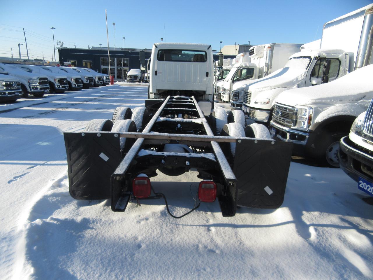 2019 Freightliner M2-106 DIESEL TANDEM CAB & CHASIS Photo