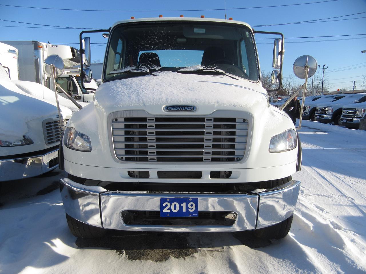2019 Freightliner M2-106 DIESEL TANDEM CAB & CHASSIS Photo