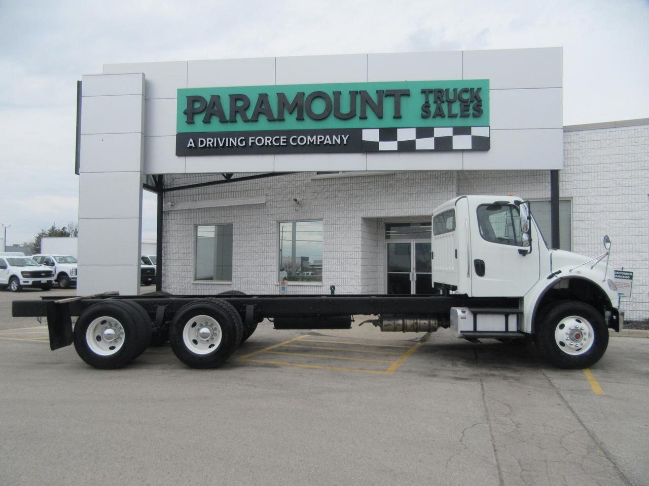 2019 Freightliner M2-106 DIESEL TANDEM CAB & CHASSIS Photo
