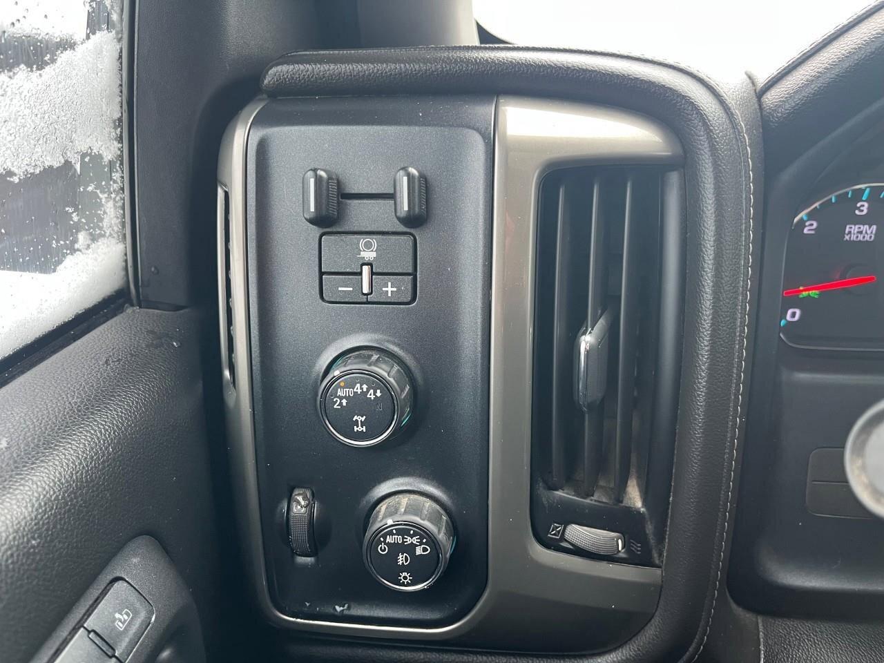 2018 Chevrolet Silverado 1500 High CountryHIGHCOUNTRY, 4X4, LEATHER, ALLOYS, BOS Photo