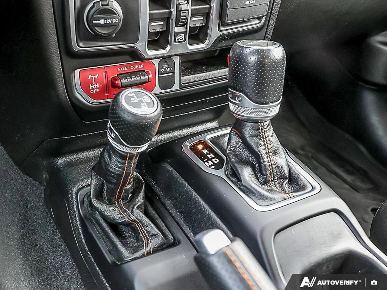 2023 Jeep Gladiator MojaveV6, ADAPTIVE CRUISE, LEATHER, NAVI, 4X4, FOX Photo