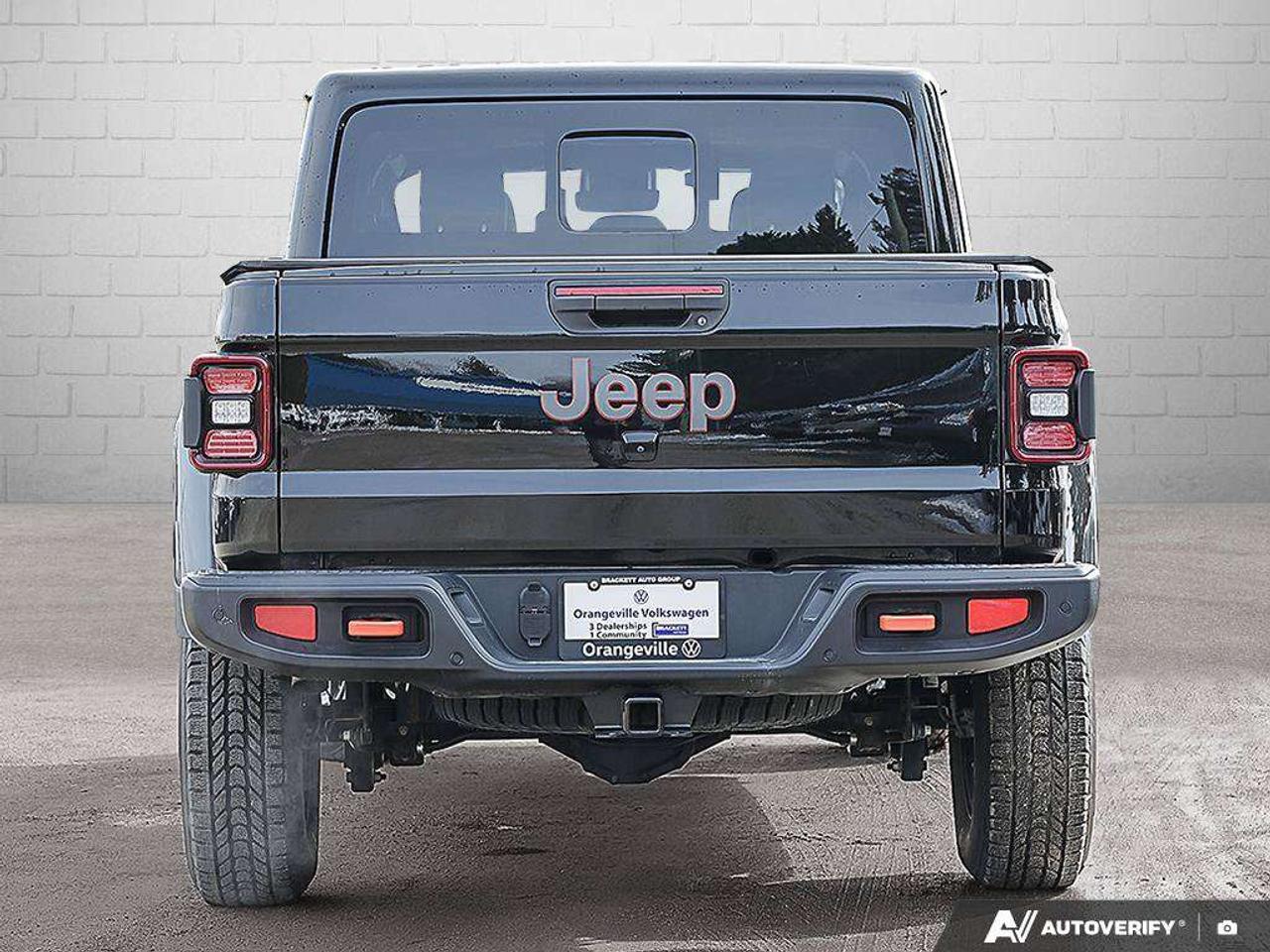 2023 Jeep Gladiator MojaveV6, ADAPTIVE CRUISE, LEATHER, NAVI, 4X4, FOX SUSPENSION Photo