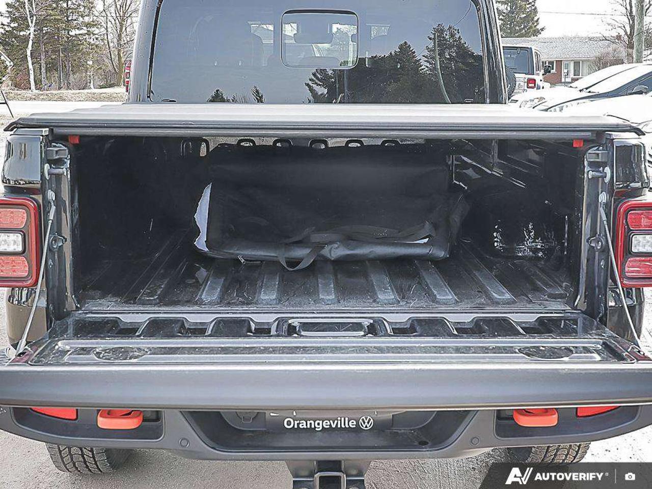 2023 Jeep Gladiator MojaveV6, ADAPTIVE CRUISE, LEATHER, NAVI, 4X4, FOX SUSPENSION Photo