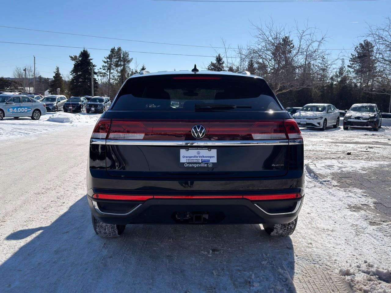 2025 Volkswagen Atlas Cross Sport ComfortlineONE-OWNER, ACCIDENT-FREE, AWD, HTD SEAT Photo