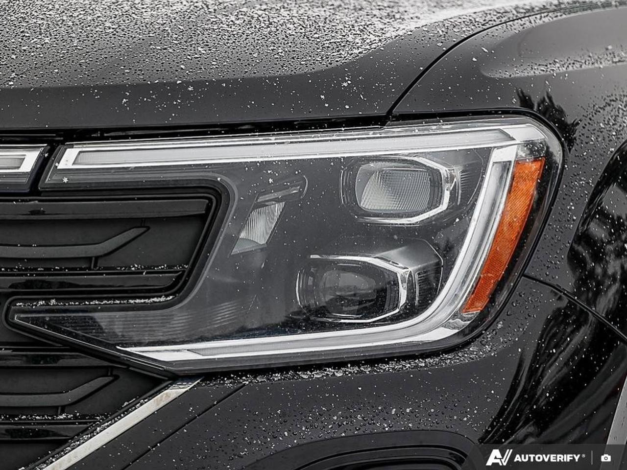 2025 Volkswagen Atlas Cross Sport ComfortlineONE-OWNER, ACCIDENT-FREE, AWD, HTD SEAT Photo