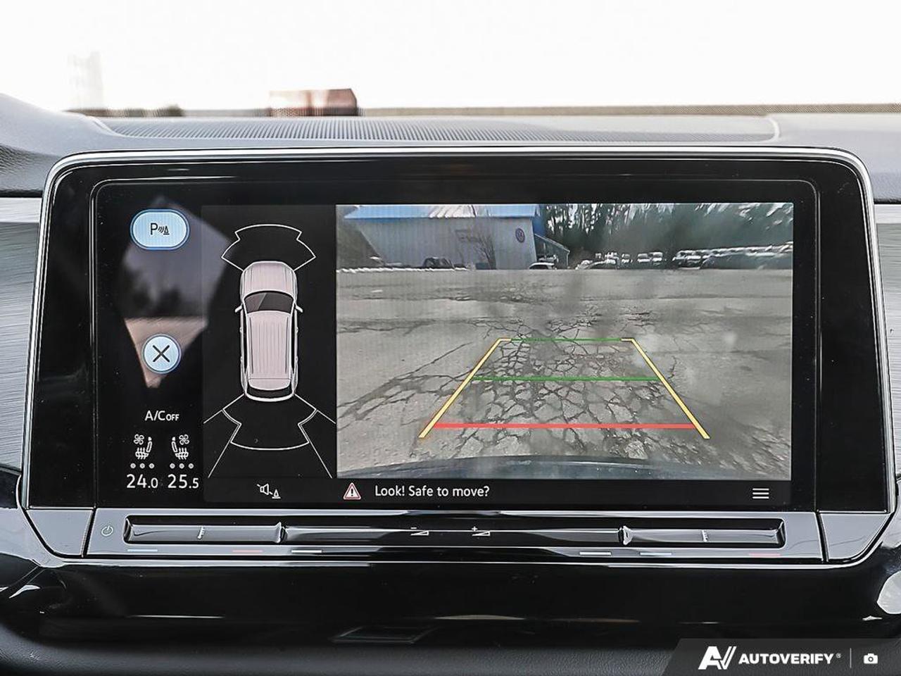 2025 Volkswagen Atlas Cross Sport ComfortlineONE-OWNER, ACCIDENT-FREE, AWD, HTD SEAT Photo