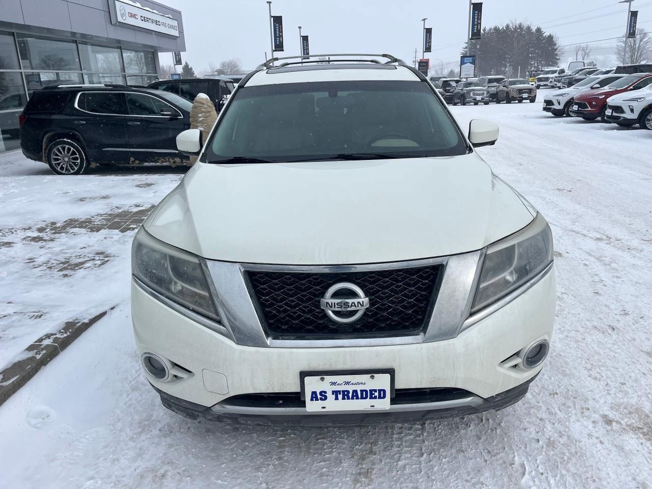 2016 Nissan Pathfinder SSL, 3.6L V6, LEATHER, ALLOYS, NAVIGATION, 7-PASSE Photo