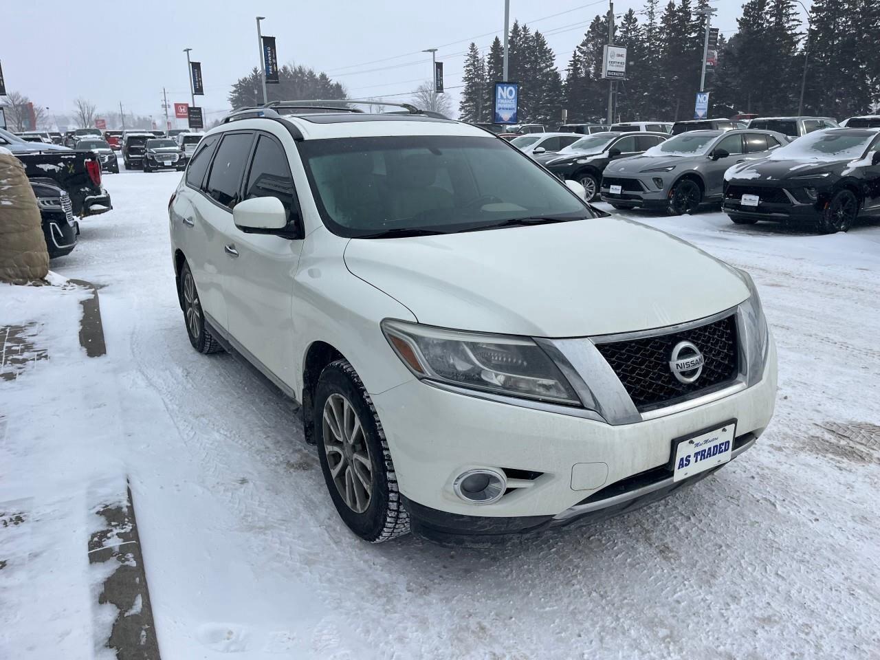 2016 Nissan Pathfinder SSL, 3.6L V6, LEATHER, ALLOYS, NAVIGATION, 7-PASSE Photo