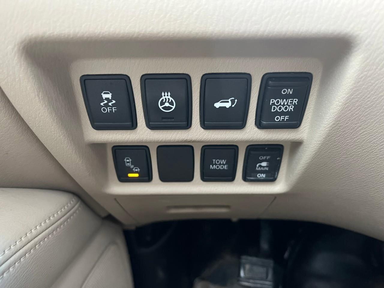 2016 Nissan Pathfinder SSL, 3.6L V6, LEATHER, ALLOYS, NAVIGATION, 7-PASSE Photo