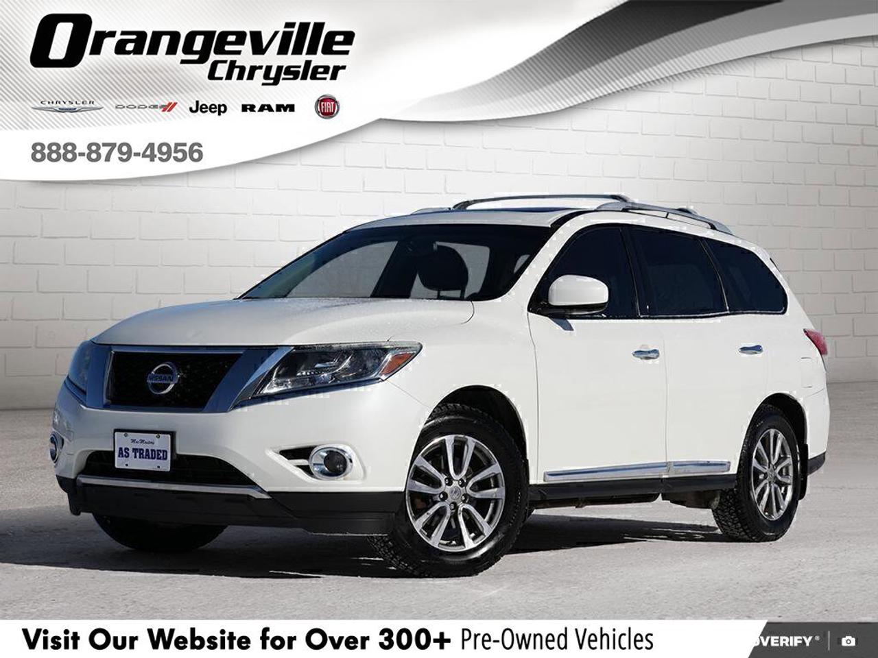 2016 Nissan Pathfinder SSL, 3.6L V6, LEATHER, ALLOYS, NAVIGATION, 7-PASSE Photo
