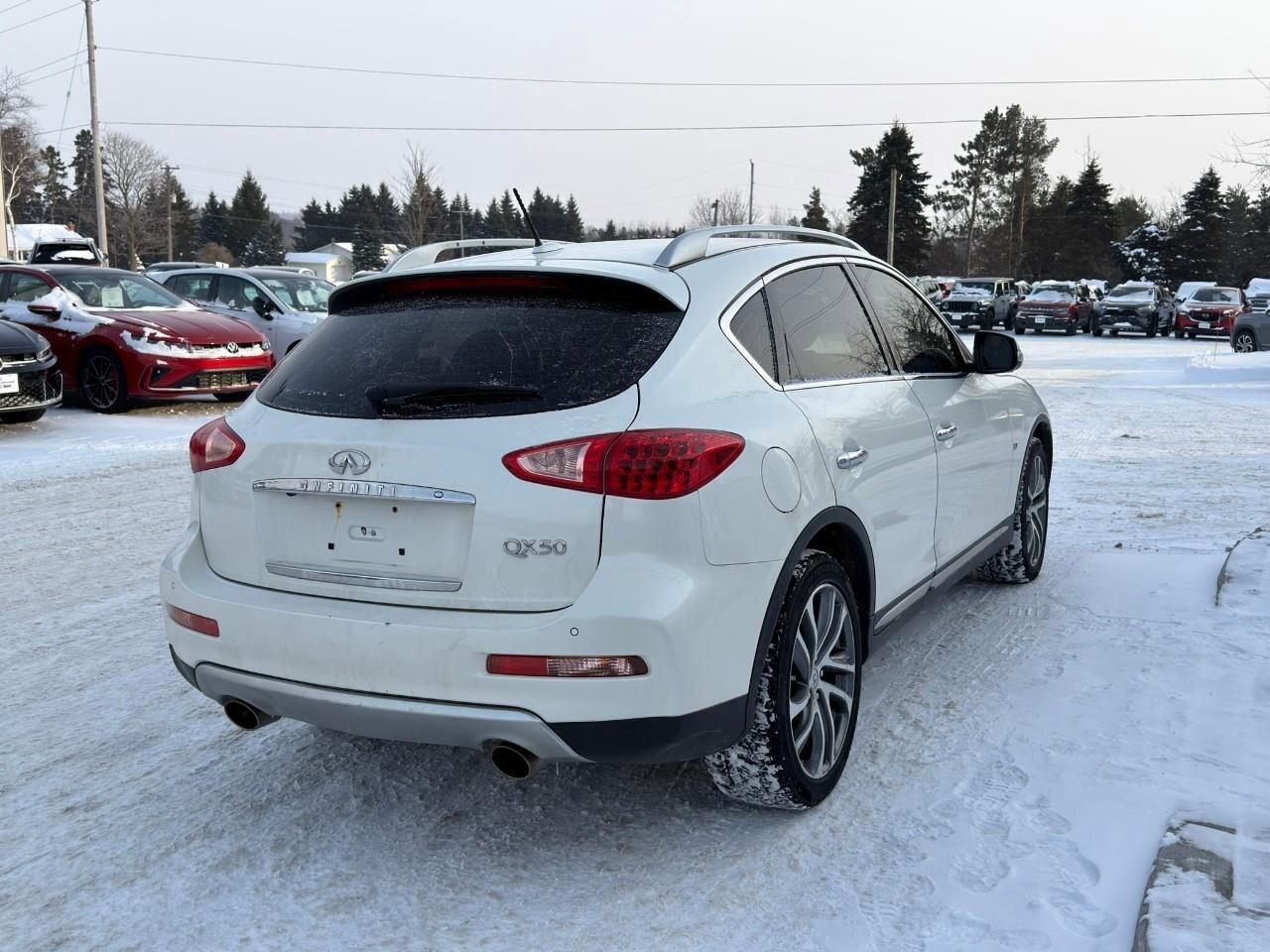 2017 Infiniti QX50 AWD 4DR Photo3