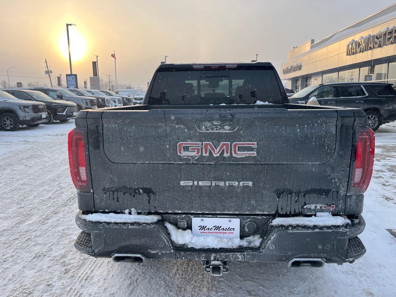 2025 GMC Sierra 1500 4WD Crew Cab 147  AT4 Photo