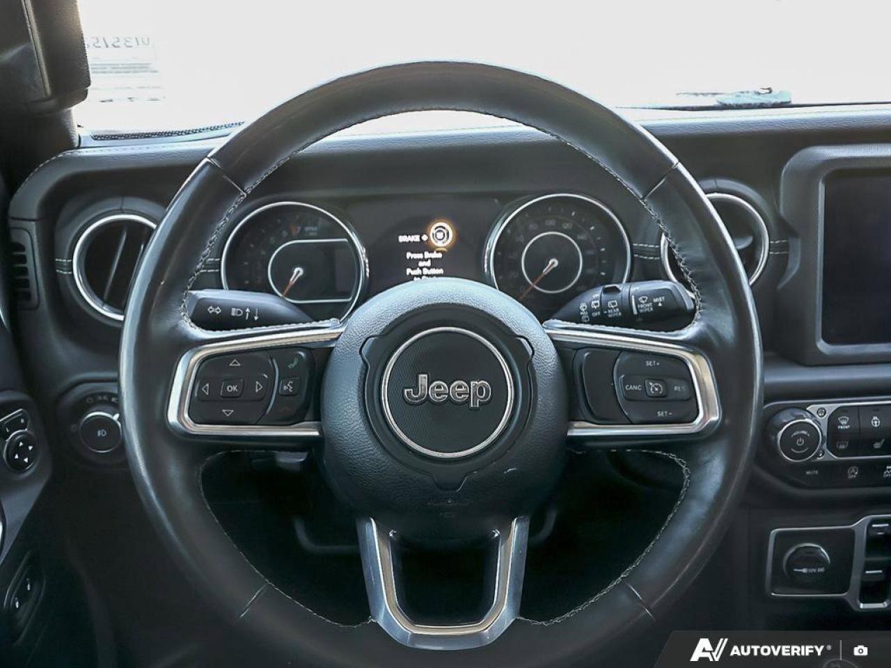 2018 Jeep WRANGLER UNLIMITED SaharaSAHARA, V6, 4X4, NAV, HEATED LEATHER, CERTIF Photo