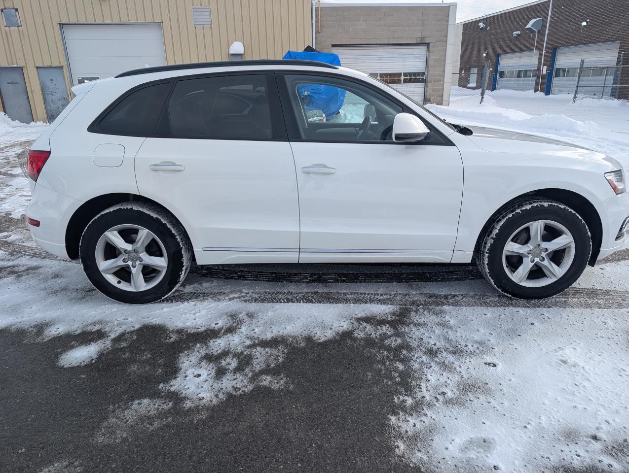 2017 Audi Q5 quattro  2.0T Panoramic roof premium BC car Photo4