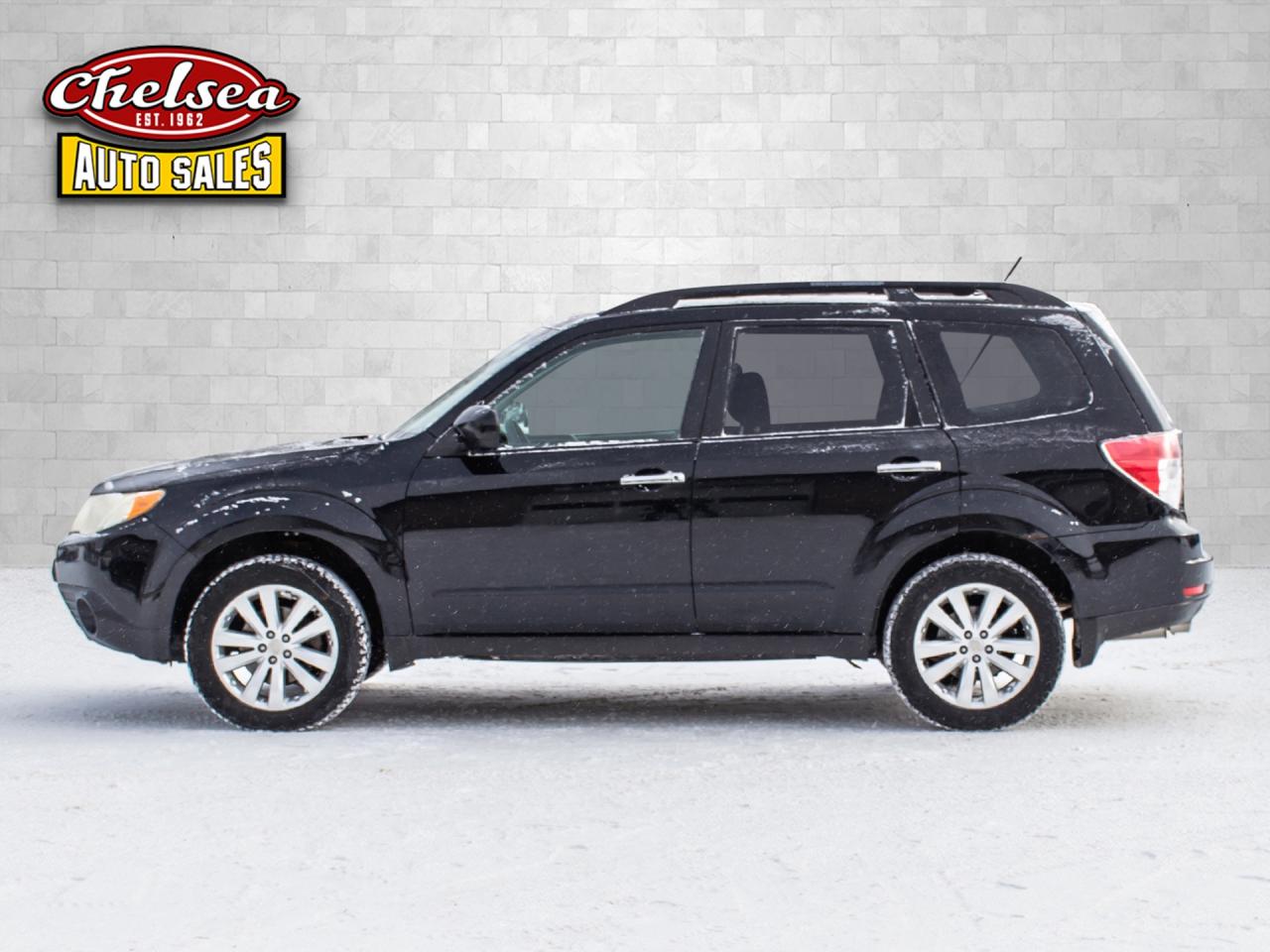 2011 Subaru Forester 2.5X Premium Photo2