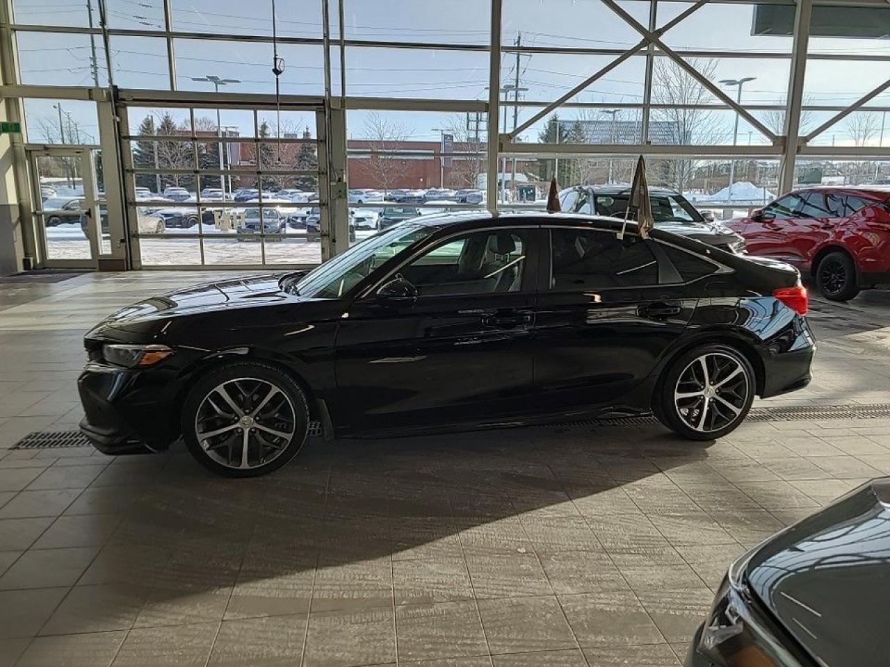 2022 Honda Civic Sedan Touring CVT Photo