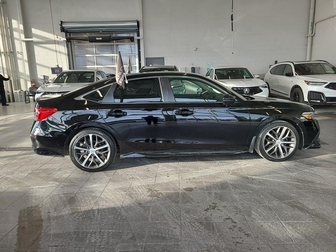 2022 Honda Civic Sedan Touring CVT Photo