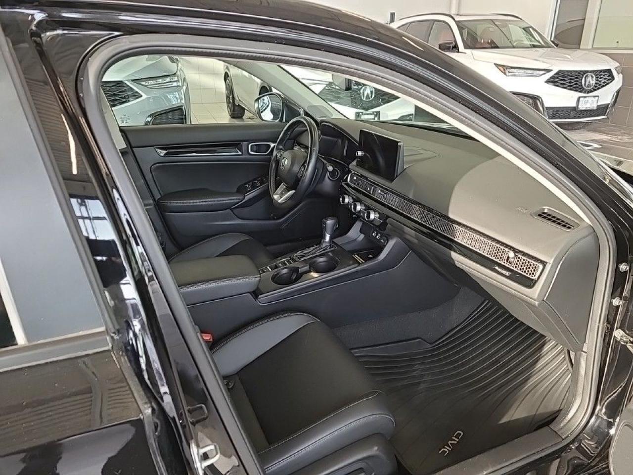 2022 Honda Civic Sedan Touring CVT Photo