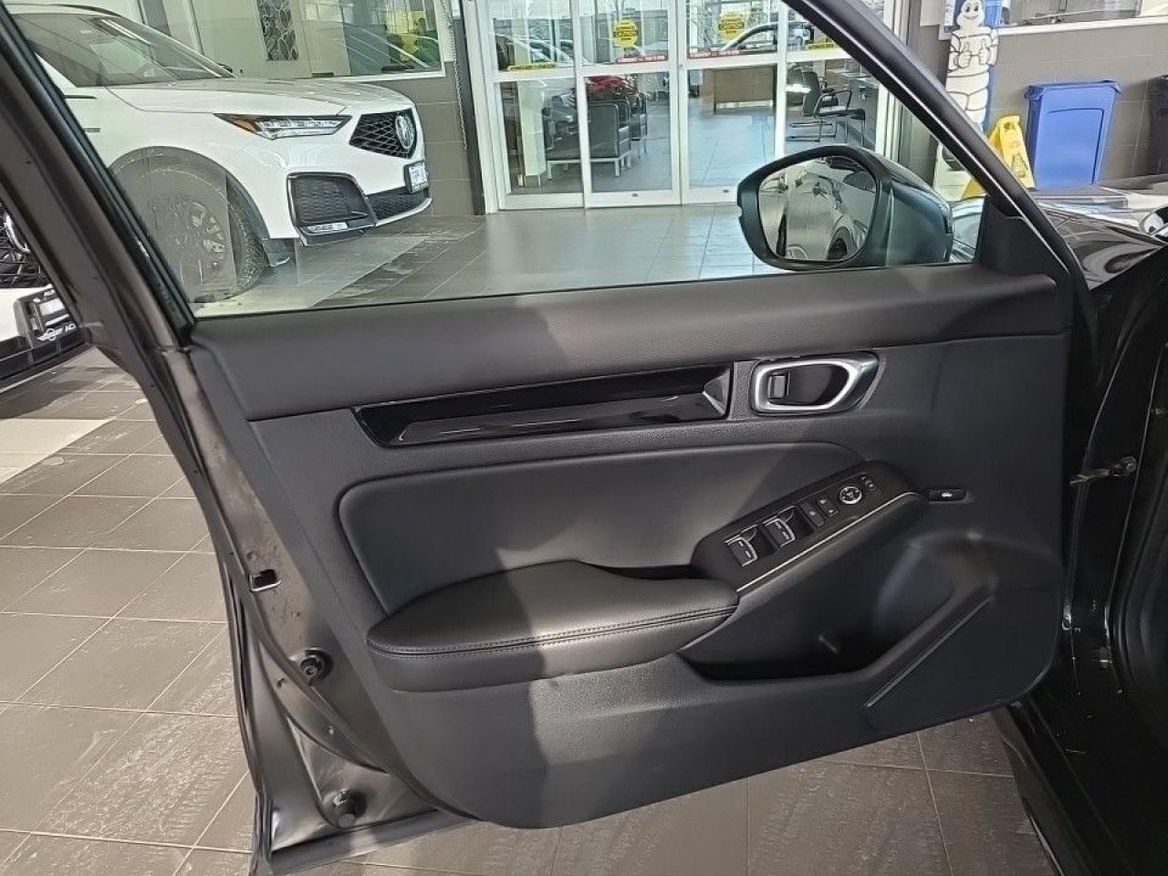 2022 Honda Civic Sedan Touring CVT Photo