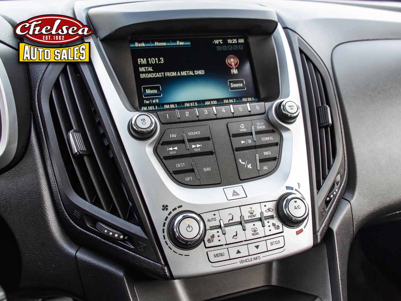 2017 Chevrolet Equinox LT AWD Photo