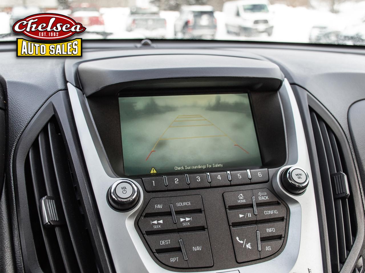 2017 Chevrolet Equinox LT AWD Photo