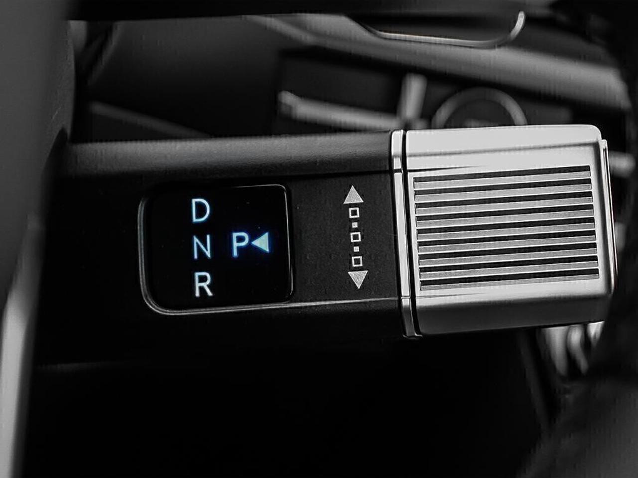 2025 Hyundai Santa Fe XRT AWD Photo