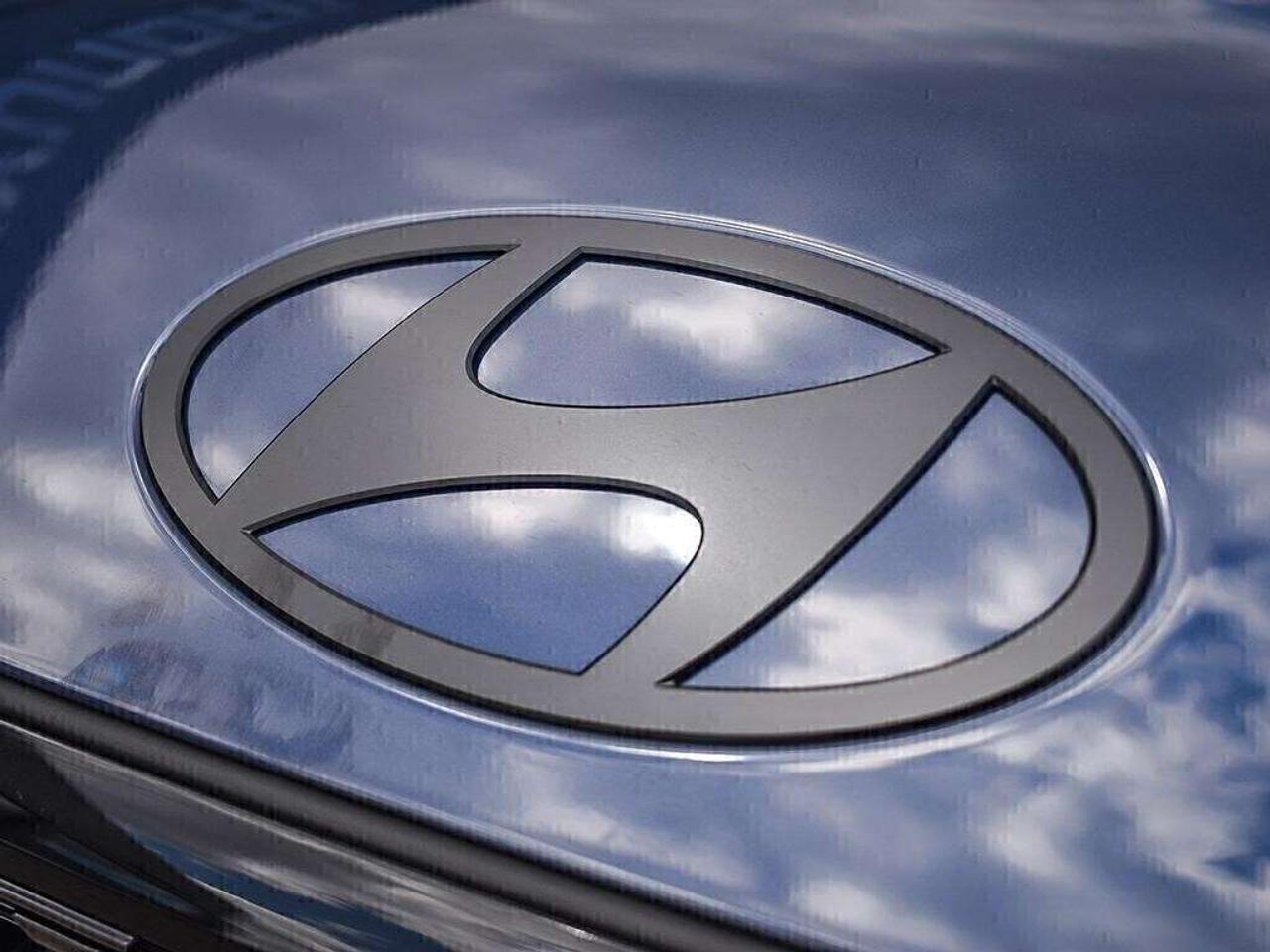 2025 Hyundai Santa Fe XRT AWD Photo