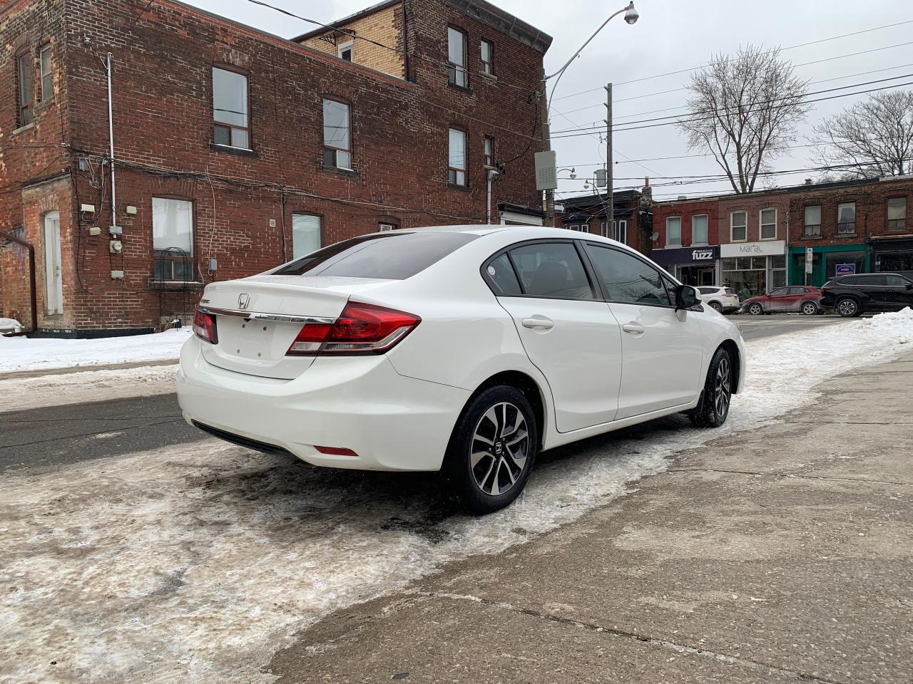 2013 Honda Civic 4dr Auto EX Photo