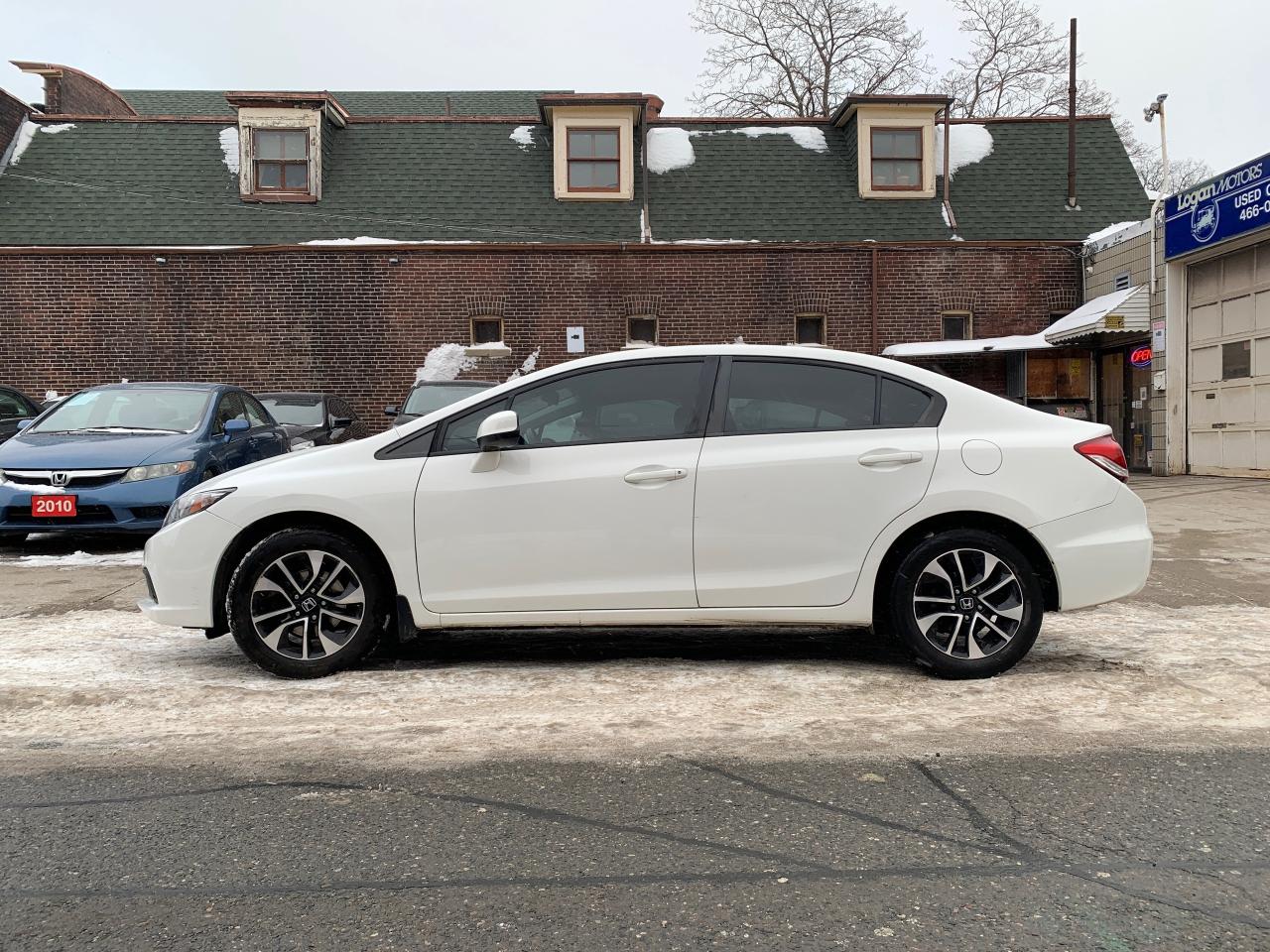 2013 Honda Civic 4dr Auto EX Photo