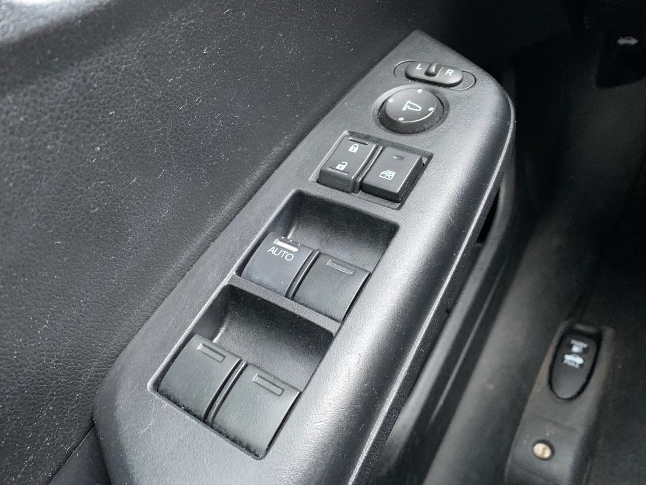 2013 Honda Civic 4dr Auto EX Photo