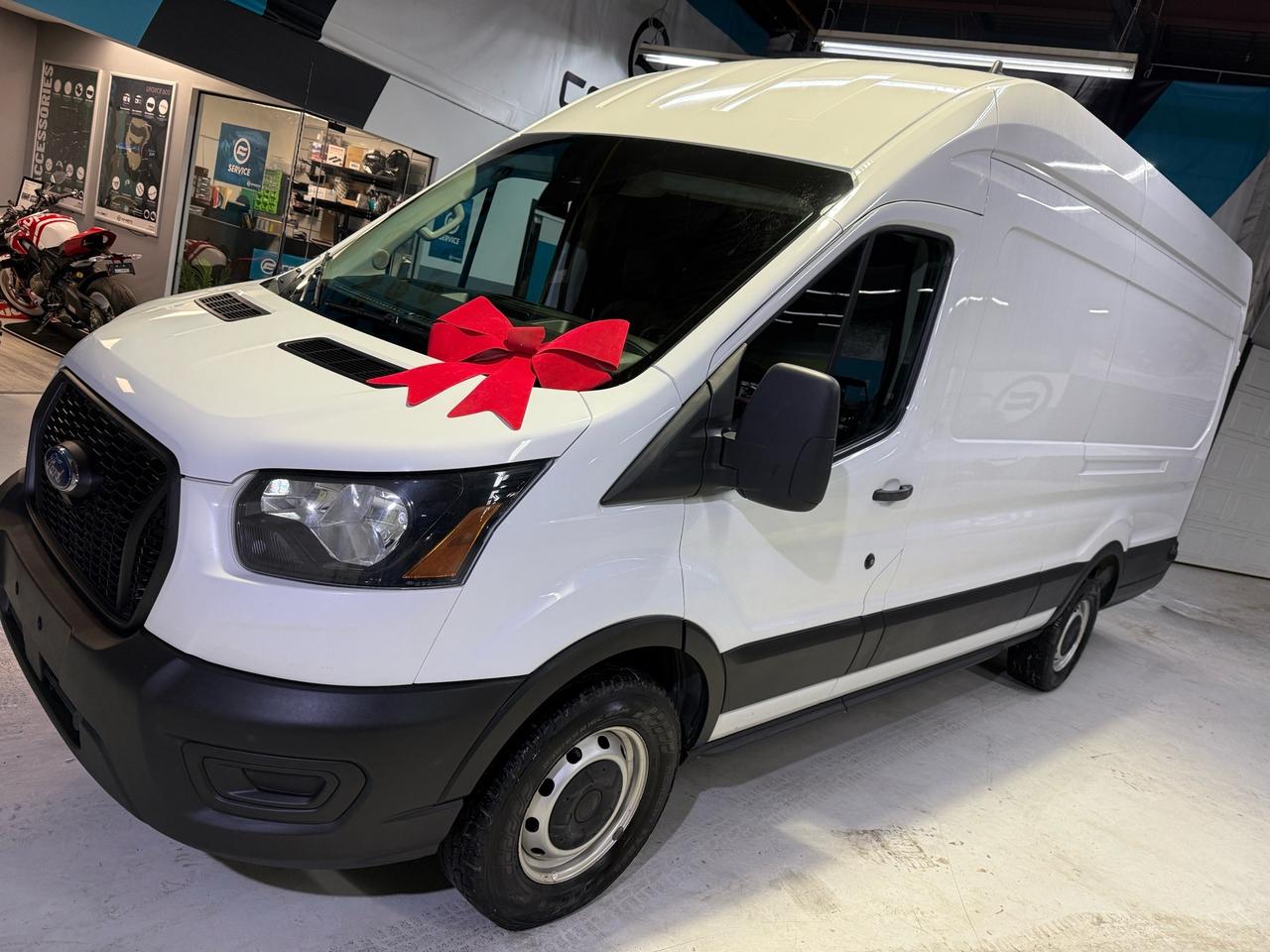 2024 Ford Transit Cargo Van T-250 148 EL   EXTRA LONG   CAMERA   HIGH ROOF   N Photo4