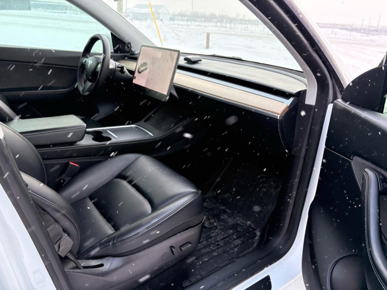 2021 Tesla Model Y Long Range AWD Photo