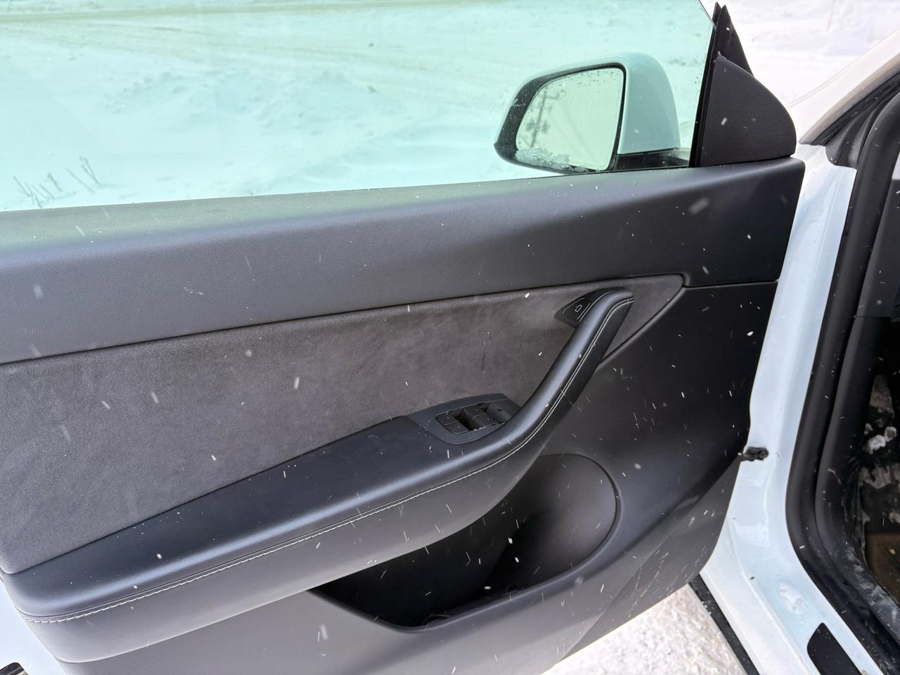 2021 Tesla Model Y Long Range AWD Photo