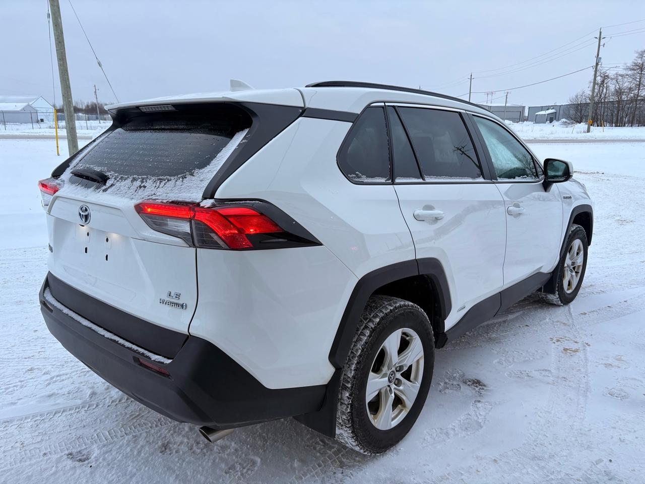 2021 Toyota RAV4 Hybrid LE AWD Photo