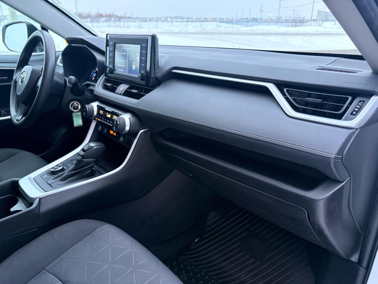 2021 Toyota RAV4 Hybrid LE AWD Photo