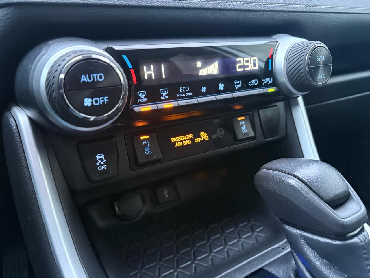 2021 Toyota RAV4 Hybrid LE AWD Photo