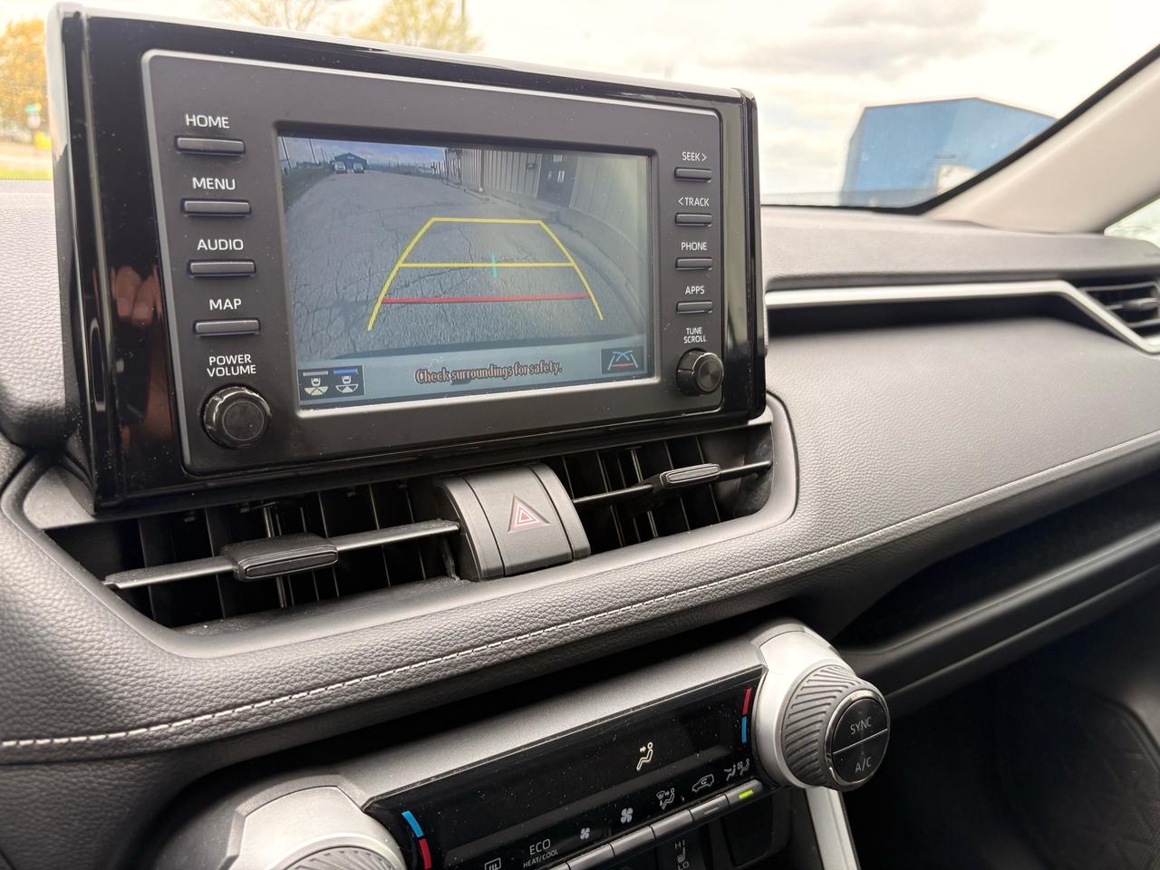 2021 Toyota RAV4 Hybrid LE AWD Photo