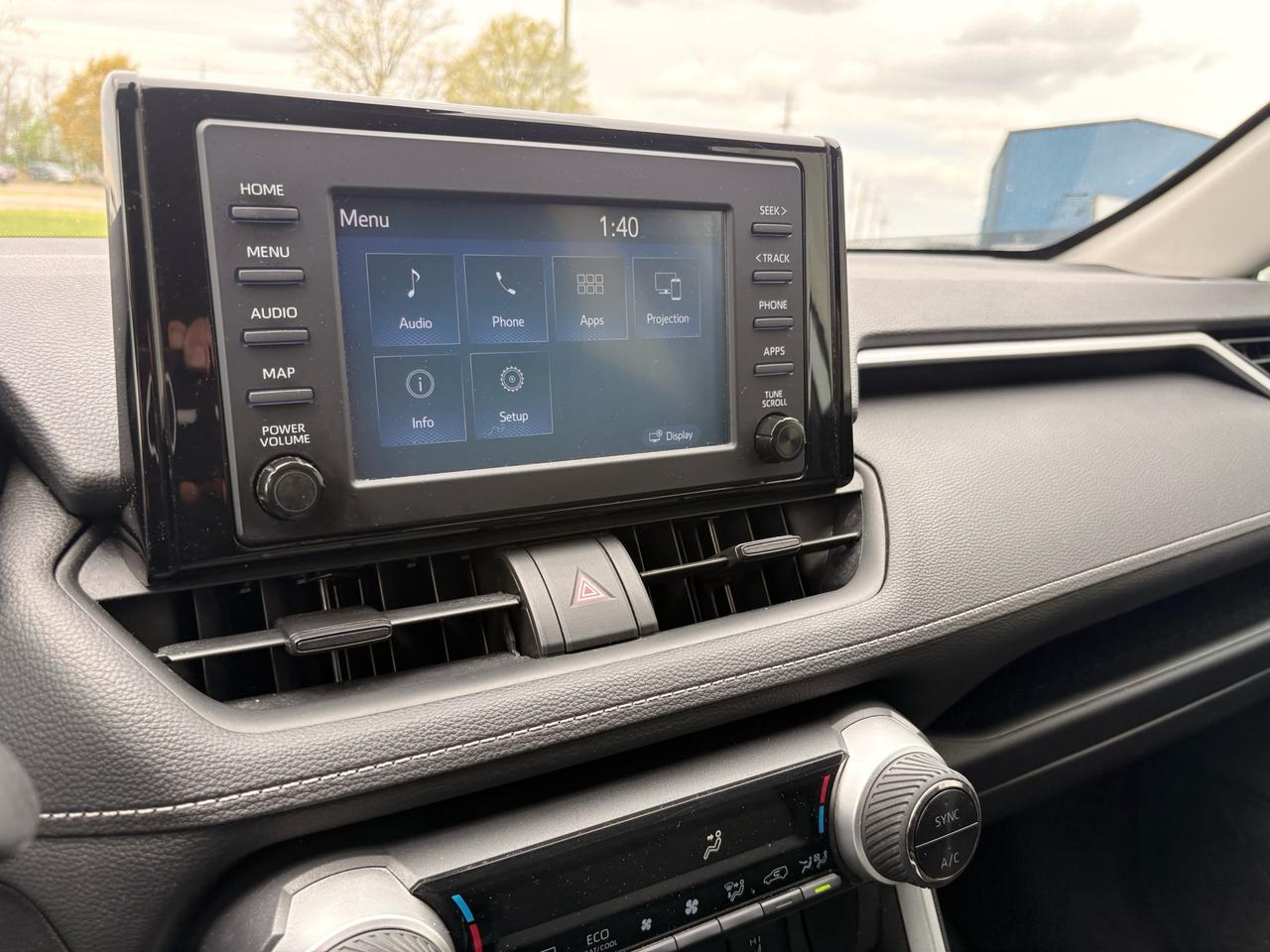 2021 Toyota RAV4 Hybrid LE AWD Photo