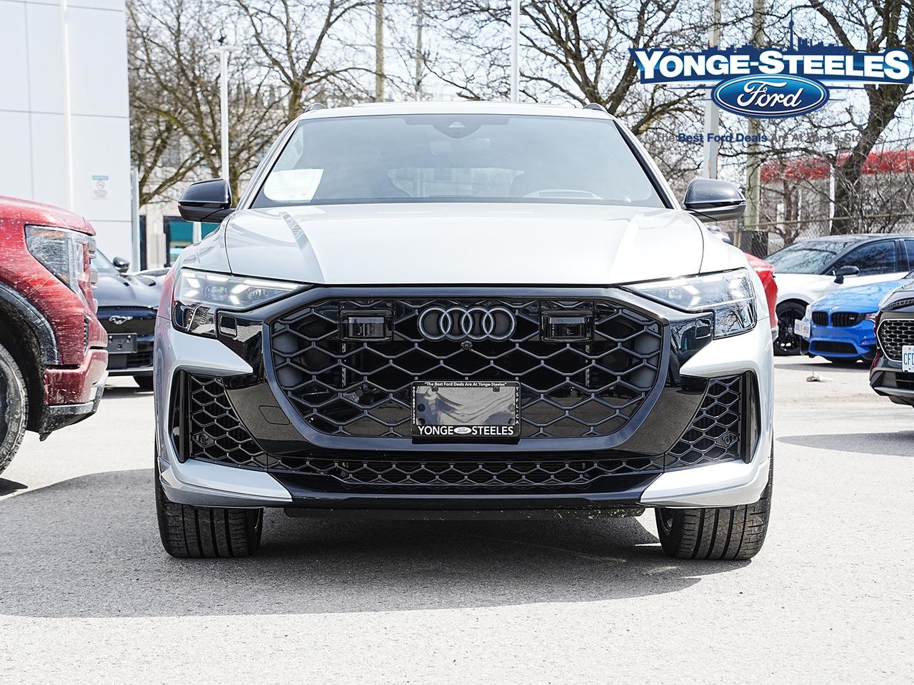 2025 Audi RS Q8 performance 4.0 TFSI quattro Photo