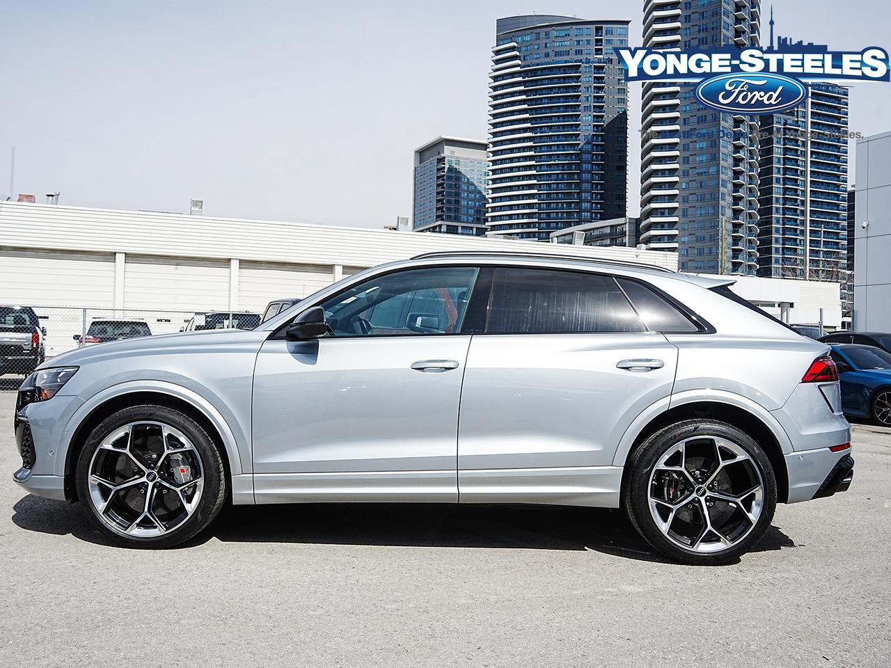 2025 Audi RS Q8 performance 4.0 TFSI quattro Photo