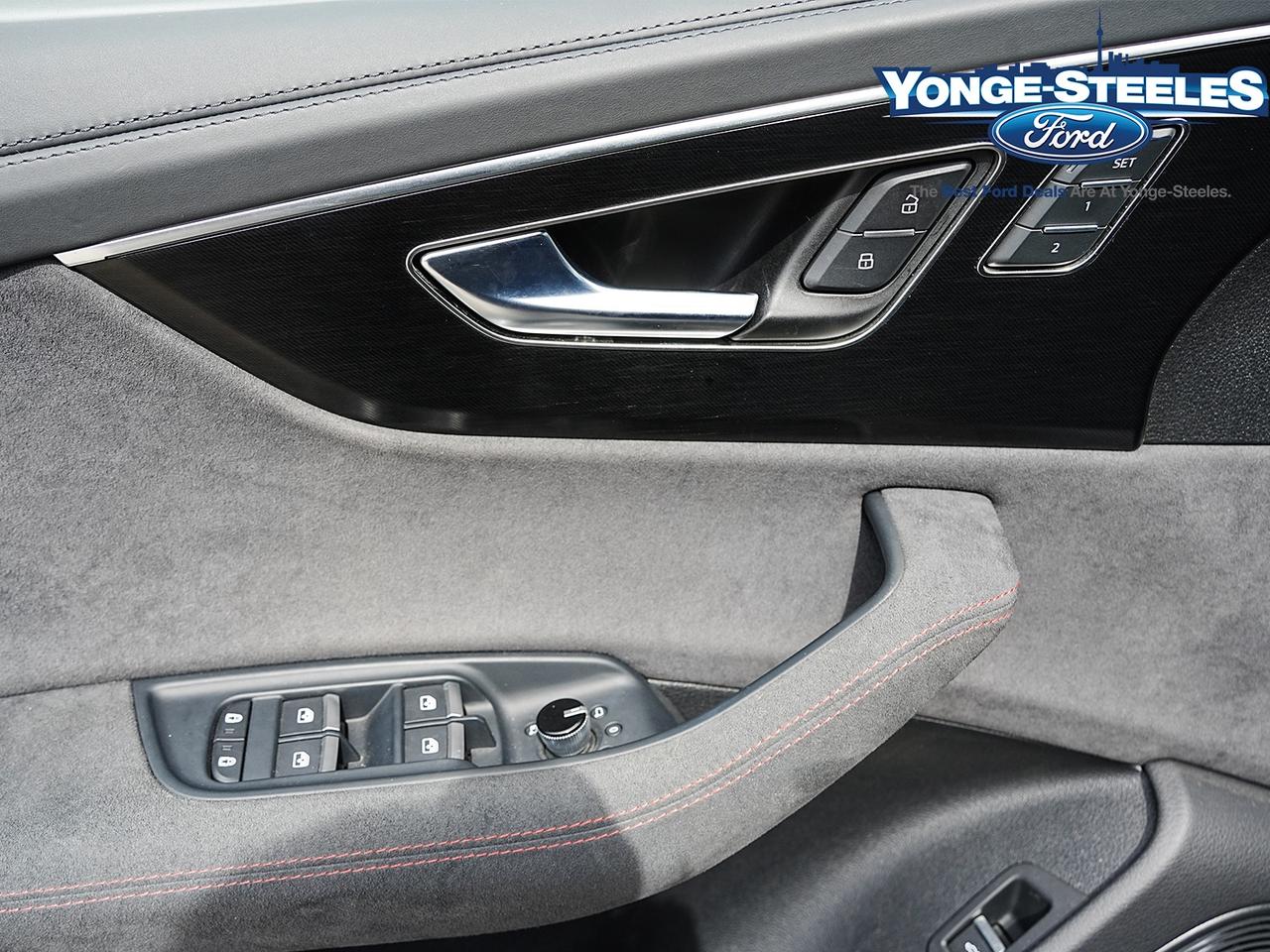 2025 Audi RS Q8 performance 4.0 TFSI quattro Photo