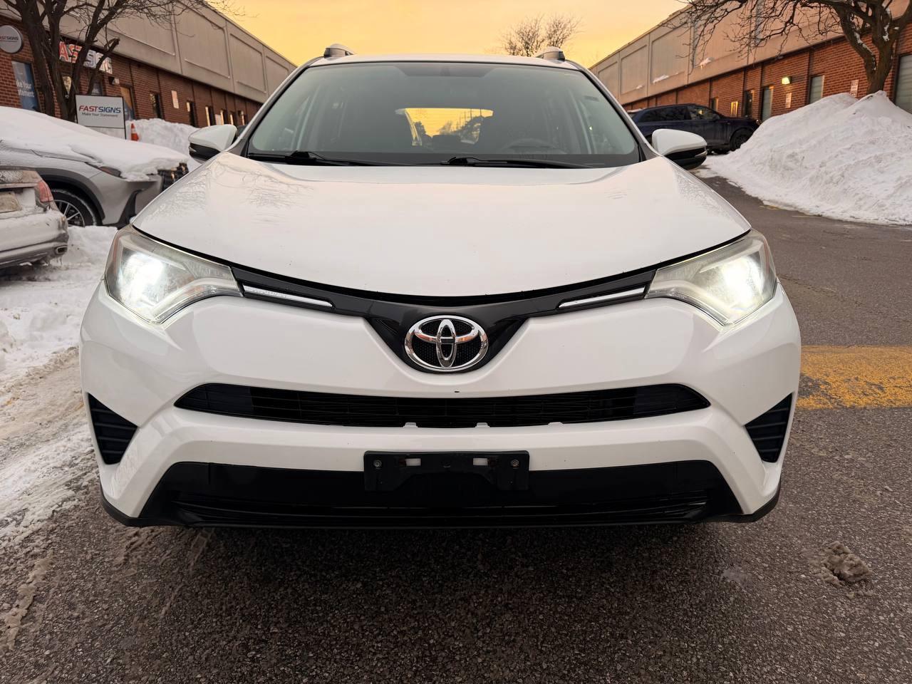 2016 Toyota RAV4 AWD 4dr LE AWD, NO ACCIDENT, EXCELLENT CONDITION Photo