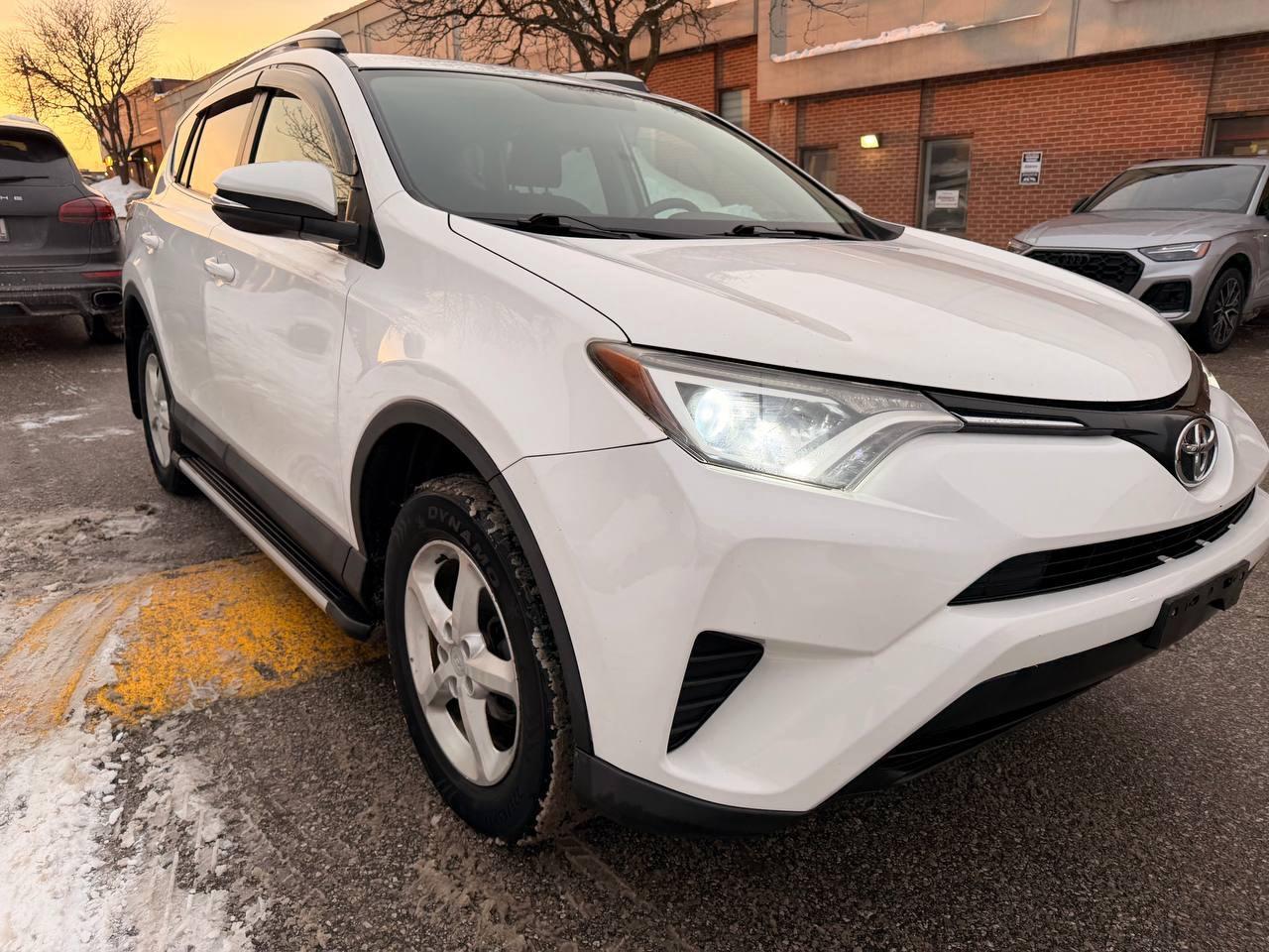 2016 Toyota RAV4 AWD 4dr LE AWD, NO ACCIDENT, EXCELLENT CONDITION Photo