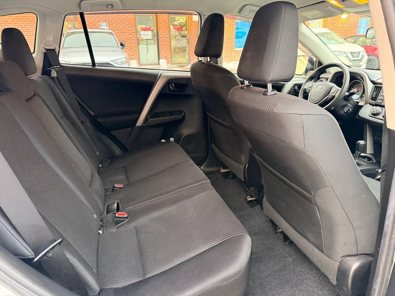 2016 Toyota RAV4 AWD 4dr LE AWD, NO ACCIDENT, EXCELLENT CONDITION Photo