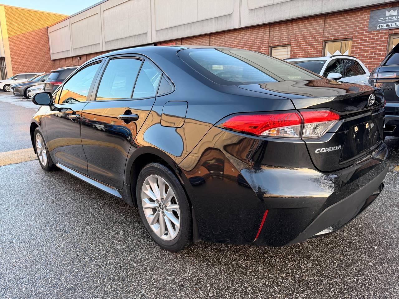 2022 Toyota Corolla LE UPGRADE PACKAGE, SUNROOF, ALLOY WHEELS Photo